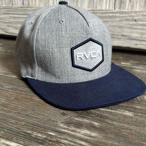Men’s RVCA snapback flat bill cap